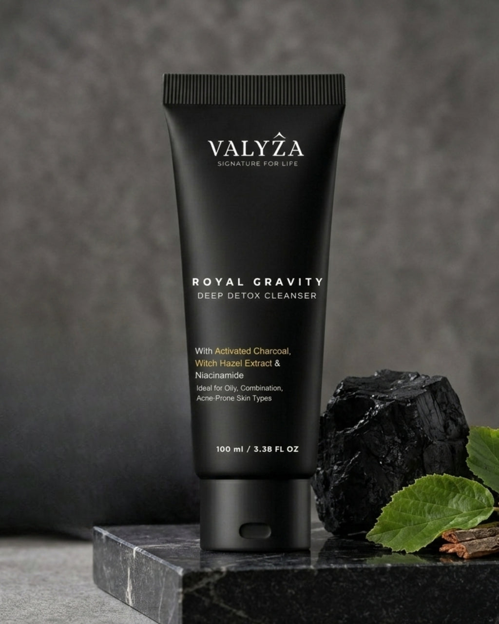 Royal Gravity Deep Detox Cleanser | with Activated Charcoal & Niacinamide | 100 ml